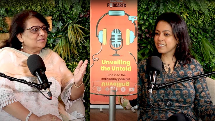 Perimenopause podcast with Dr Anita Gupta, senior gynecologist at Fortis La Femme Delhi, explaining menopause symptoms and women’s health tips